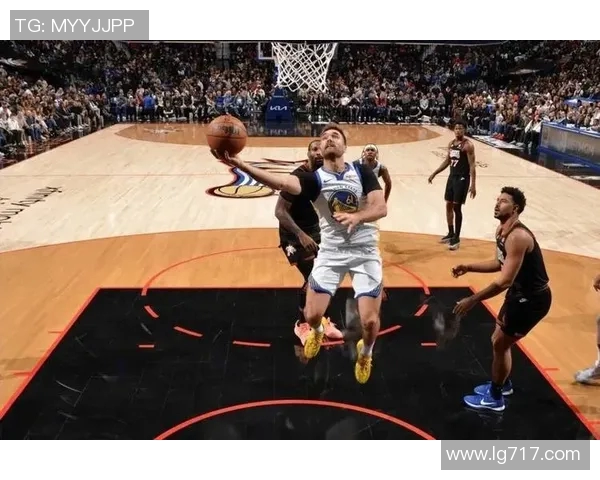 1月18日NBA焦点战雷霆对决勇士期待精彩对抗与巅峰对决