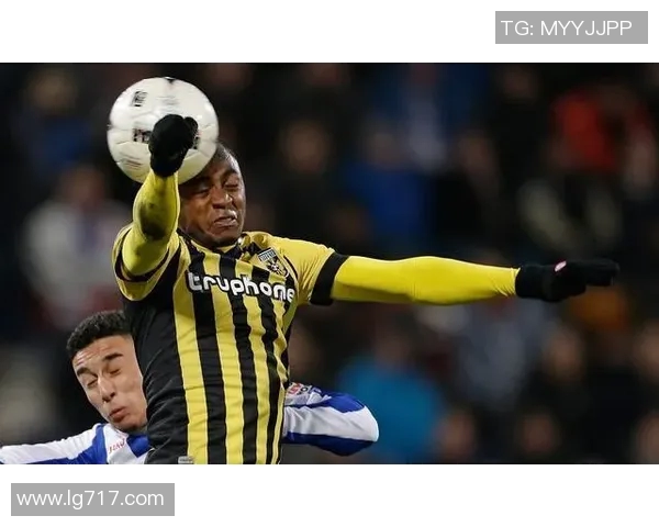 维迪斯与埃蒙的精彩对决揭示足球战术与团队协作的完美结合 维迪斯与埃蒙的精彩对决揭示足球战术与团队协作的完美结合