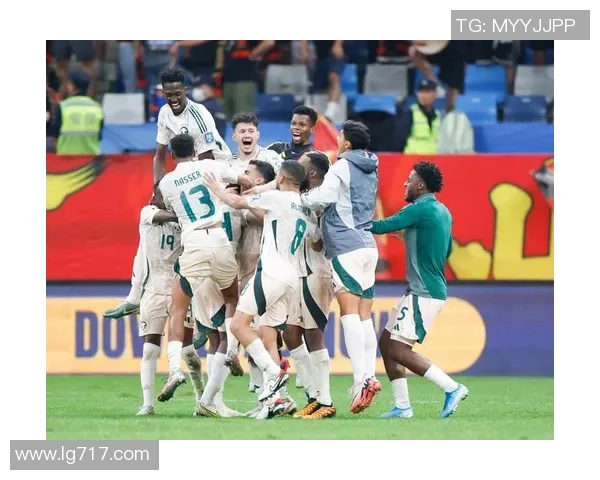 2018年世界杯预选赛中国足球队对阵香港队精彩回顾与赛后分析