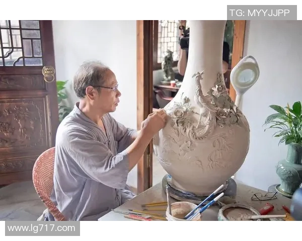 崔永熙：探索当代艺术的先锋之路与文化传承的深刻思考