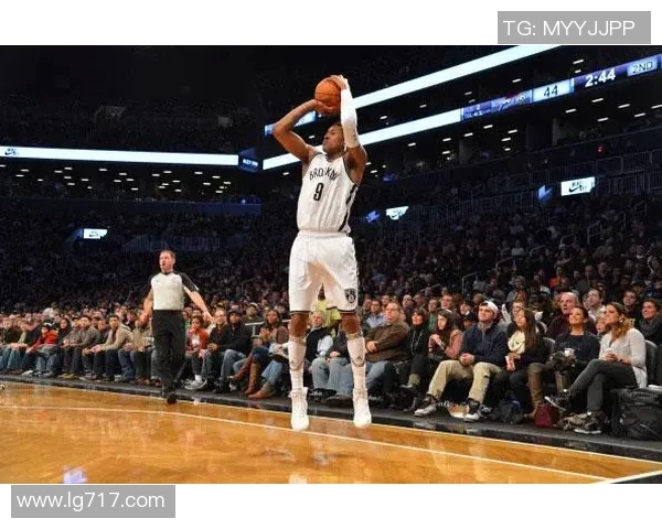 马尚布鲁克斯:从篮球场到生活舞台的多元化发展之路 马尚布鲁克斯:从篮球场到生活舞台的多元化发展之路