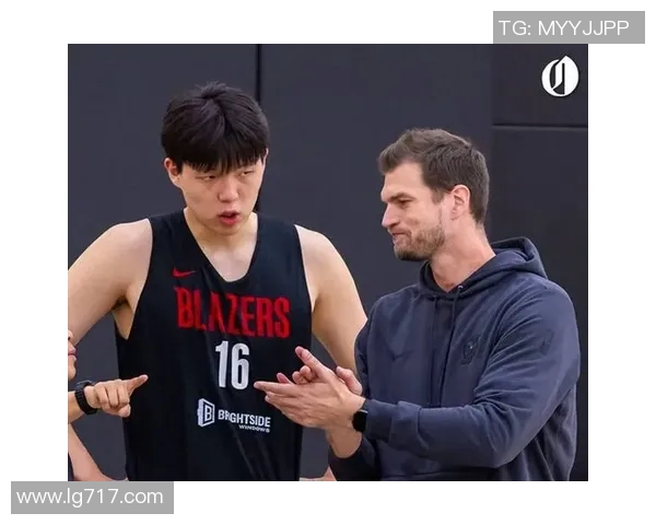 305开拓者与鹈鹕激战正酣球迷期待精彩对决与精彩瞬间